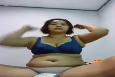 Cam Cewek BH Biru Bilang Mau Tidur Digenjot